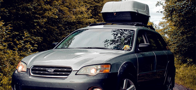 subaru outback with roof basket