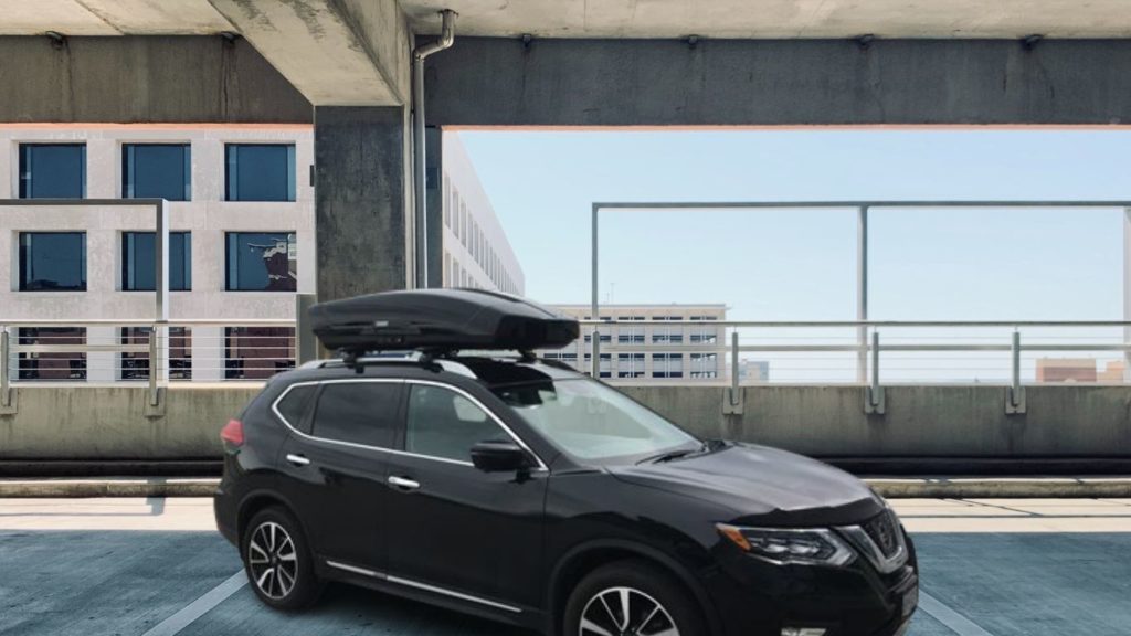 thule motion xt cargo carrier on nissan rogue